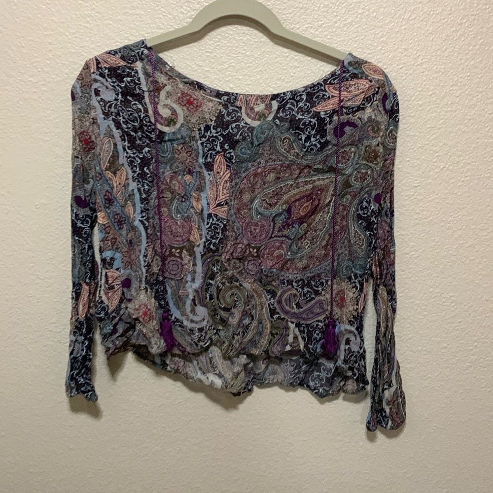 One World Women’s Crop Top Size MP Multicolored